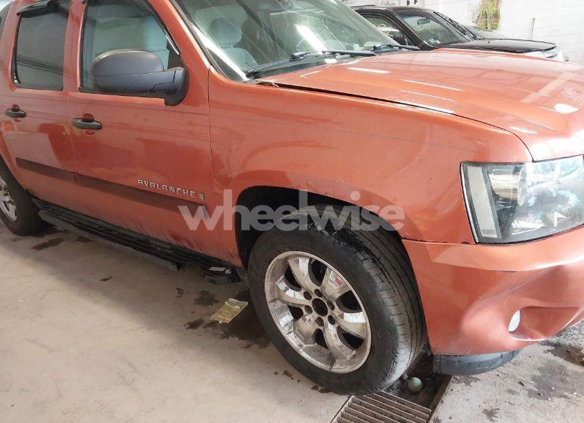 Photo 6 of 2007 Chevrolet Avalanche 1500 LS (VIN 3GNFK12397G208005)