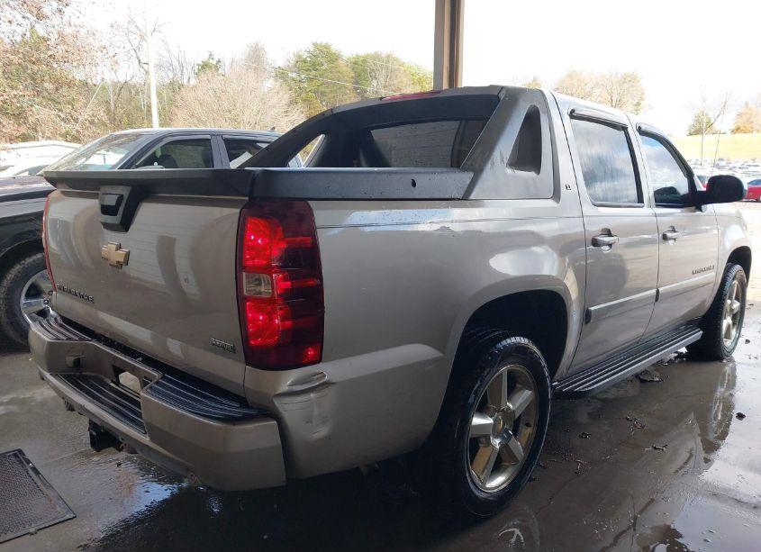 Photo 4 of 2007 Chevrolet Avalanche 1500 LT (VIN 3GNFK12397G230036)