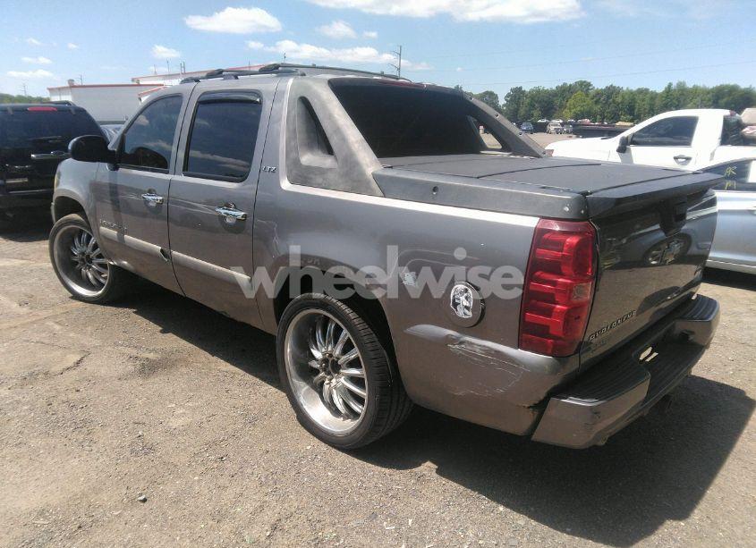 Photo 3 of 2007 Chevrolet Avalanche 1500 LTZ (VIN 3GNFK12397G266261)
