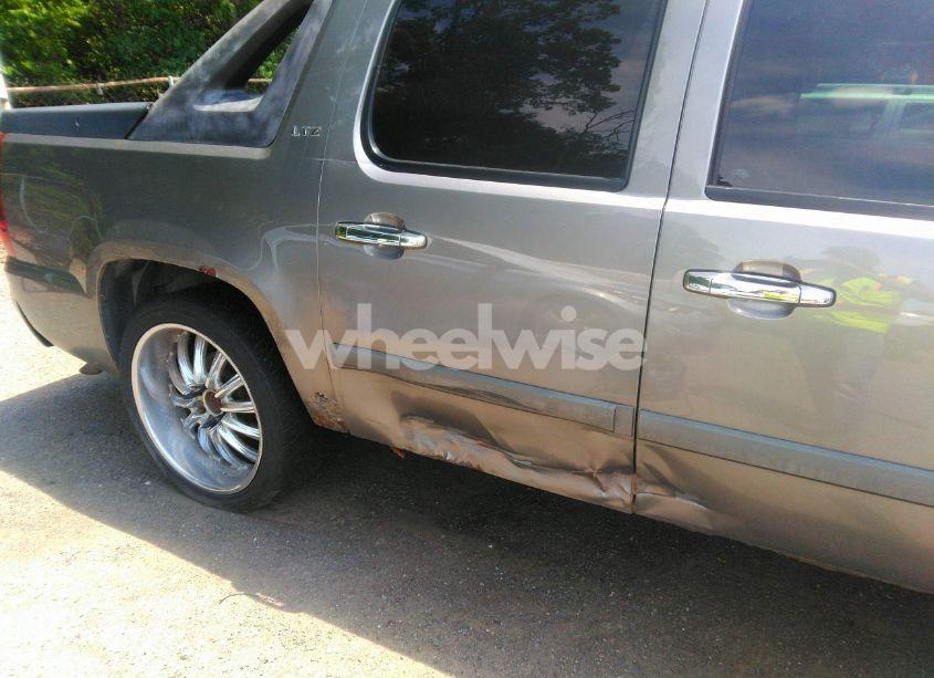 Photo 6 of 2007 Chevrolet Avalanche 1500 LTZ (VIN 3GNFK12397G266261)