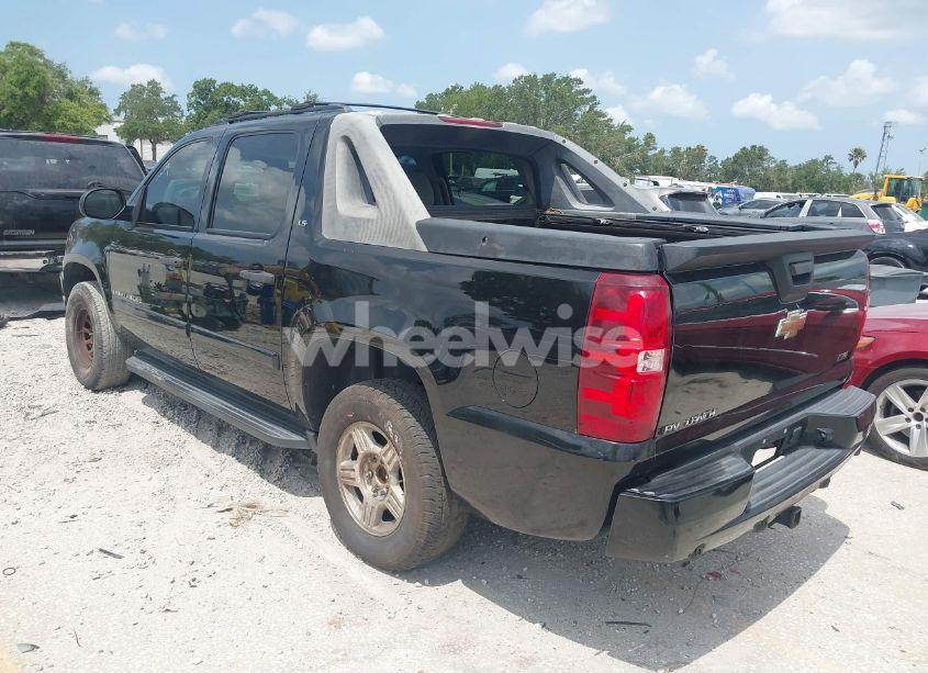 Photo 3 of 2007 Chevrolet Avalanche 1500 LS (VIN 3GNFK12397G318522)