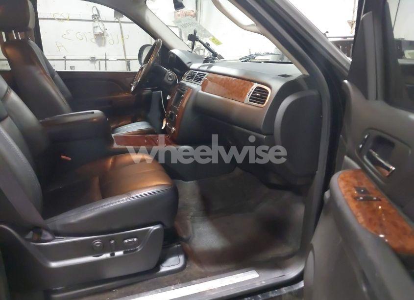 Photo 5 of 2008 Chevrolet Avalanche 1500 LTZ (VIN 3GNFK12398G243418)