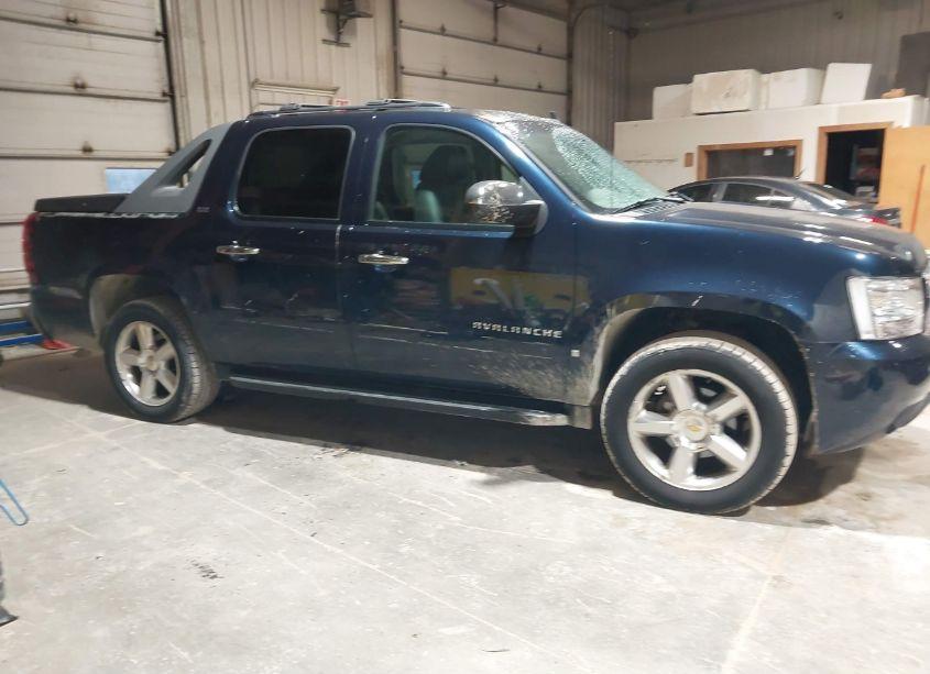 2008 Chevrolet Avalanche 1500 LTZ (VIN 3GNFK123X8G103023) main photo