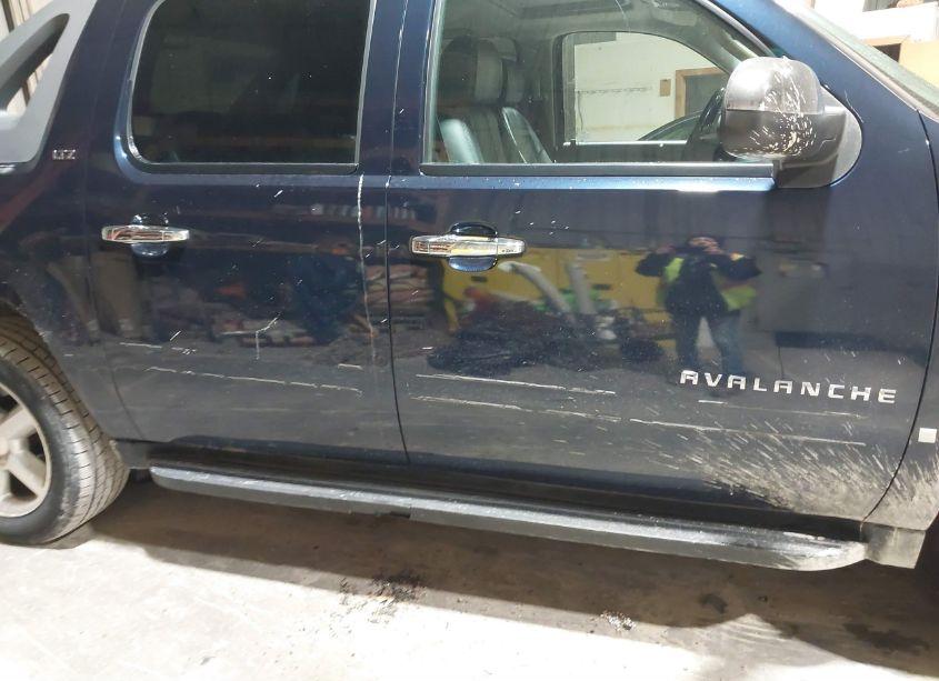 Photo 11 of 2008 Chevrolet Avalanche 1500 LTZ (VIN 3GNFK123X8G103023)