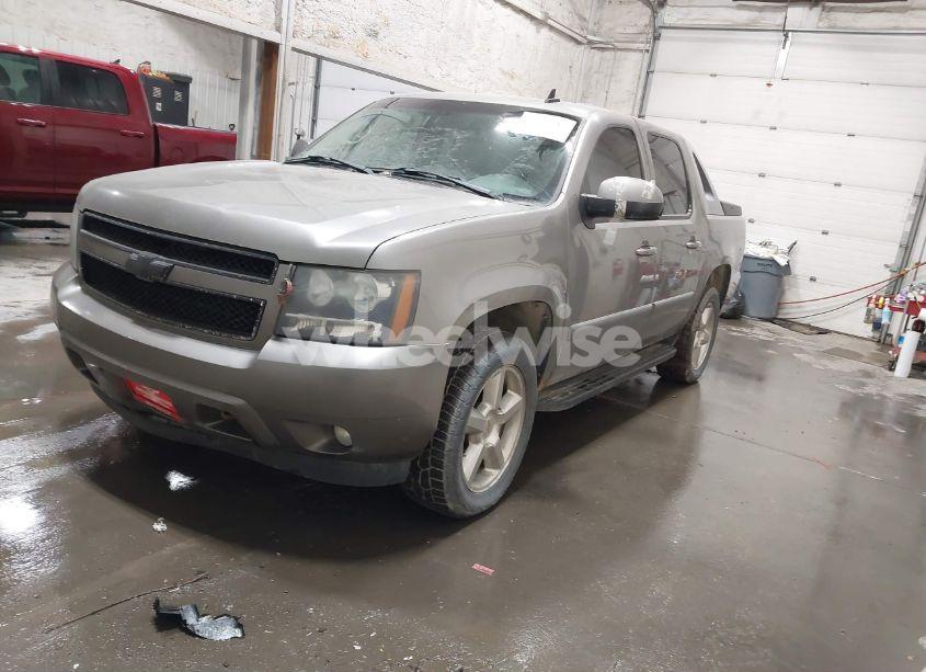 Photo 2 of 2008 Chevrolet Avalanche 1500 LT (VIN 3GNFK123X8G114300)