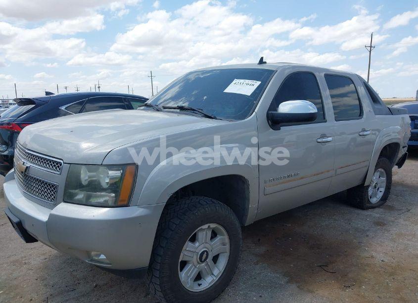 Photo 2 of 2008 Chevrolet Avalanche 1500 LT (VIN 3GNFK123X8G119626)