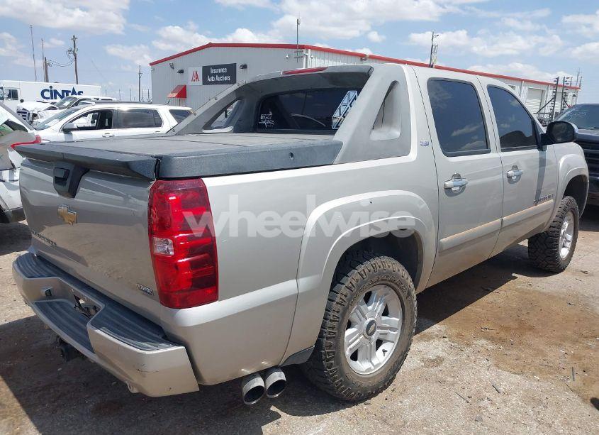 Photo 4 of 2008 Chevrolet Avalanche 1500 LT (VIN 3GNFK123X8G119626)