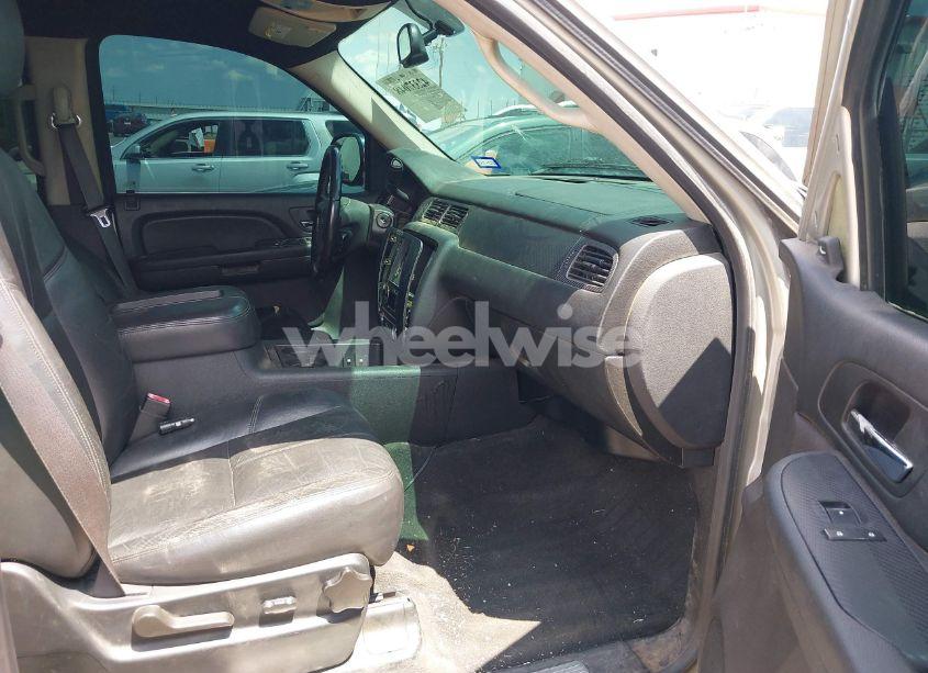 Photo 5 of 2008 Chevrolet Avalanche 1500 LT (VIN 3GNFK123X8G119626)