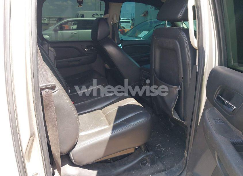 Photo 8 of 2008 Chevrolet Avalanche 1500 LT (VIN 3GNFK123X8G119626)