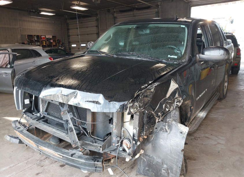 Photo 2 of 2008 Chevrolet Avalanche 1500 LT (VIN 3GNFK123X8G315016)