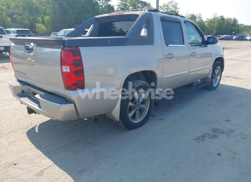Photo 4 of 2007 Chevrolet Avalanche 1500 LTZ (VIN 3GNFK12Y97G208663)