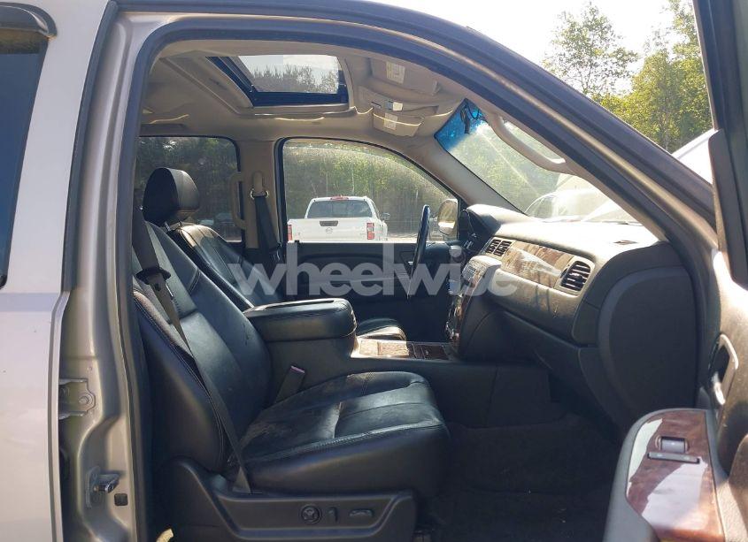 Photo 5 of 2007 Chevrolet Avalanche 1500 LTZ (VIN 3GNFK12Y97G208663)