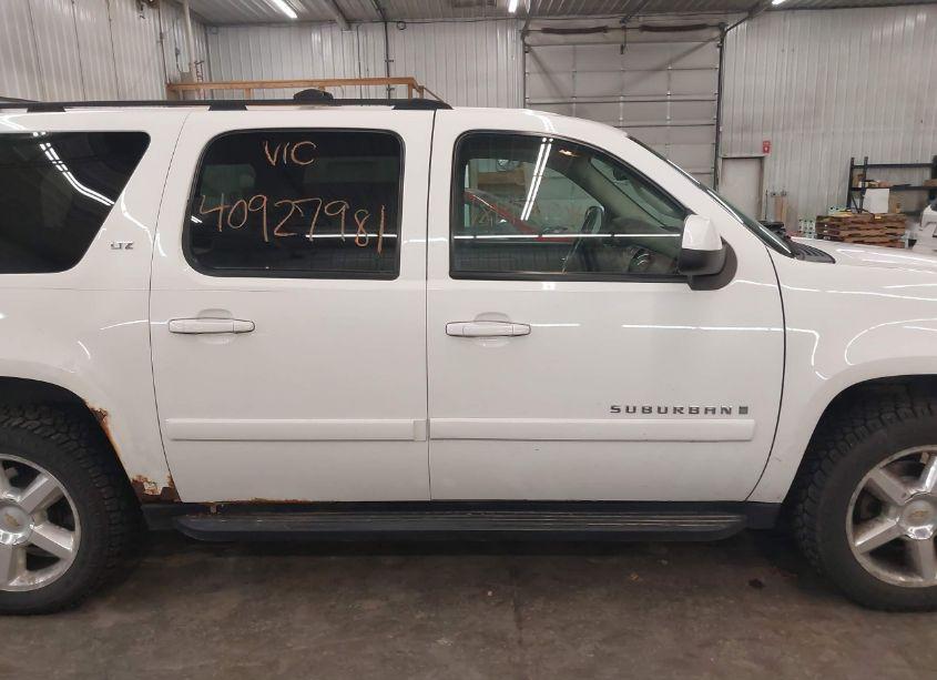 Photo 14 of 2007 Chevrolet Suburban 1500 LTZ (VIN 3GNFK16307G131325)