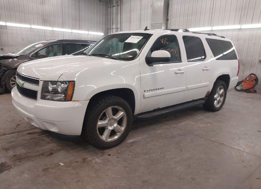 Photo 2 of 2007 Chevrolet Suburban 1500 LTZ (VIN 3GNFK16307G131325)