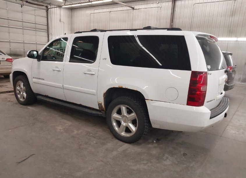 Photo 3 of 2007 Chevrolet Suburban 1500 LTZ (VIN 3GNFK16307G131325)