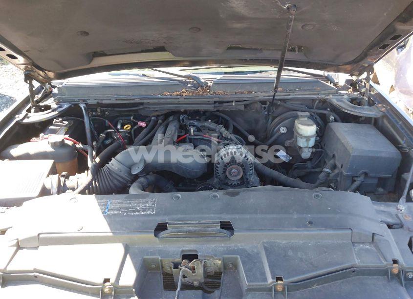 Photo 10 of 2007 Chevrolet Suburban 1500 LT (VIN 3GNFK16307G149257)