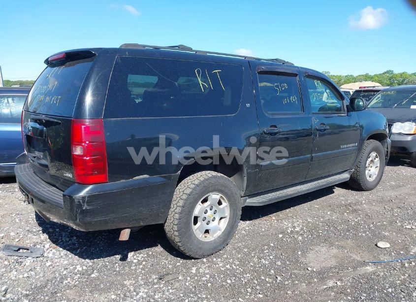 Photo 4 of 2007 Chevrolet Suburban 1500 LT (VIN 3GNFK16307G149257)