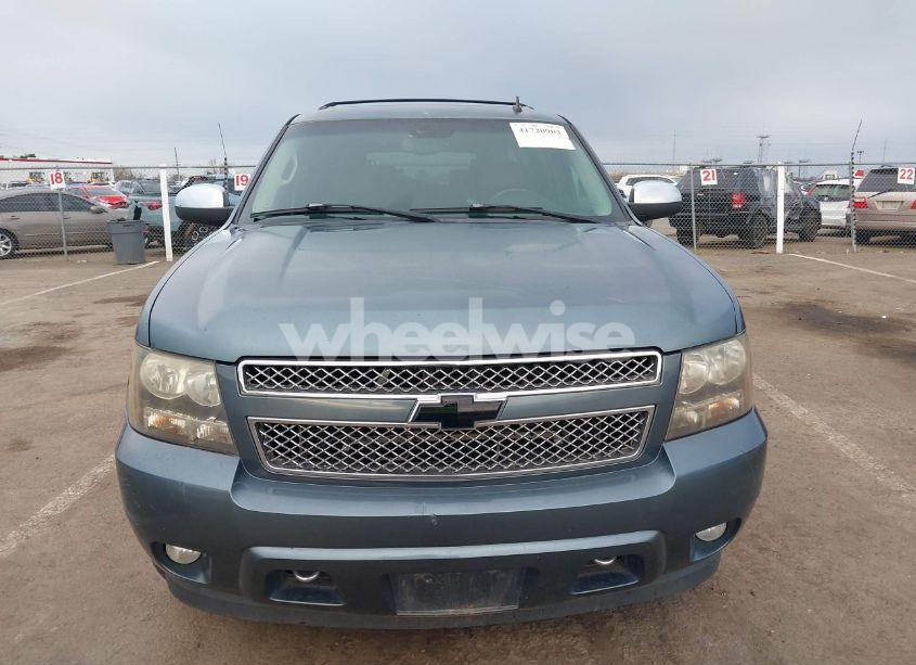 Photo 12 of 2008 Chevrolet Suburban 1500 LTZ (VIN 3GNFK16308G140995)