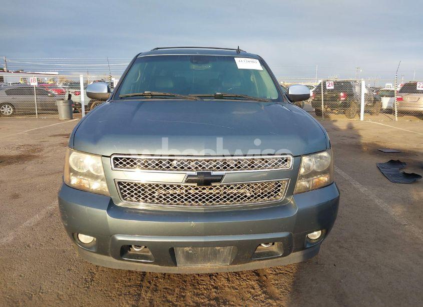 Photo 13 of 2008 Chevrolet Suburban 1500 LTZ (VIN 3GNFK16308G140995)