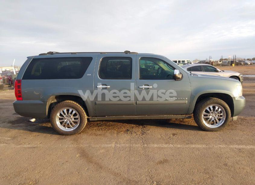 Photo 14 of 2008 Chevrolet Suburban 1500 LTZ (VIN 3GNFK16308G140995)