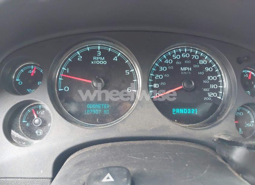 Photo 7 of 2008 Chevrolet Suburban 1500 LT (VIN 3GNFK16308G293344)