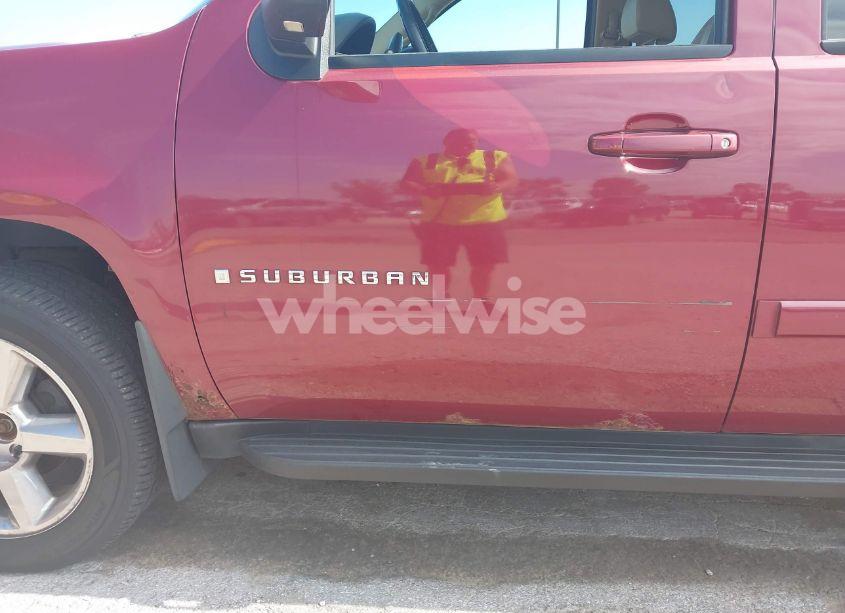 Photo 12 of 2007 Chevrolet Suburban 1500 LTZ (VIN 3GNFK16317G103758)