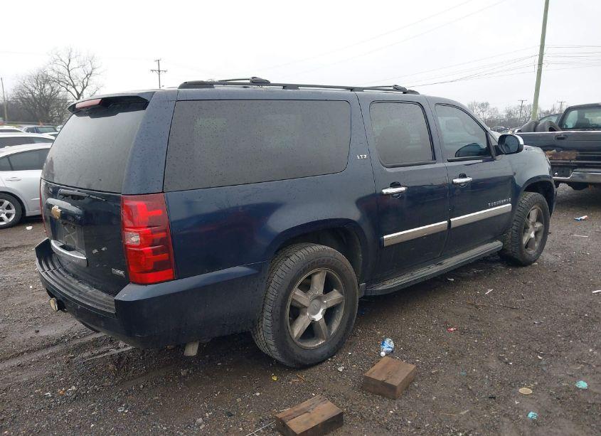 Photo 4 of 2007 Chevrolet Suburban 1500 LTZ (VIN 3GNFK16317G139952)