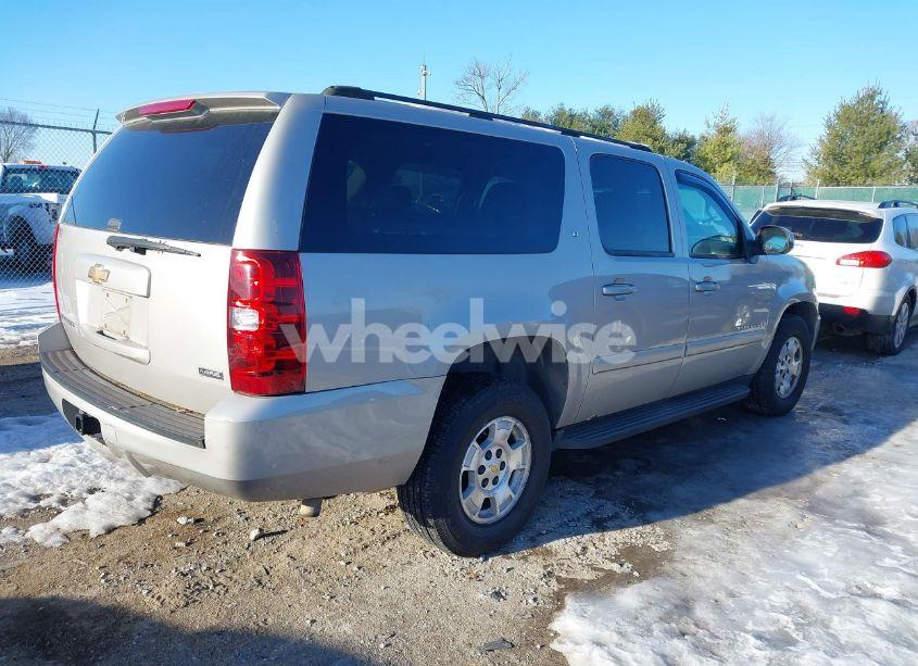 Photo 4 of 2007 Chevrolet Suburban 1500 LT (VIN 3GNFK16317G162972)