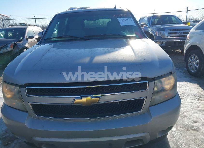 Photo 6 of 2007 Chevrolet Suburban 1500 LT (VIN 3GNFK16317G162972)