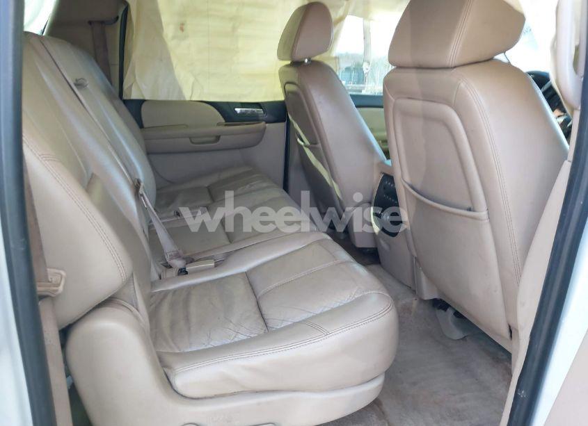 Photo 8 of 2007 Chevrolet Suburban 1500 LTZ (VIN 3GNFK16317G181618)