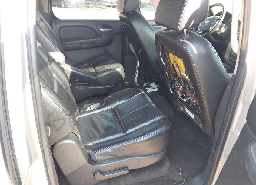 Photo 8 of 2007 Chevrolet Suburban 1500 LT (VIN 3GNFK16317G283534)