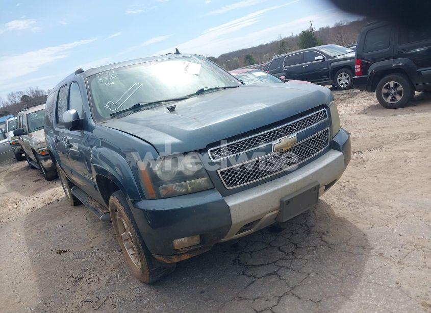 2008 Chevrolet Suburban 1500 LT (VIN 3GNFK16318G208155) main photo