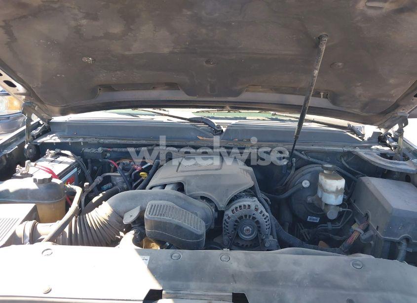 Photo 10 of 2008 Chevrolet Suburban 1500 LT (VIN 3GNFK16318G263172)