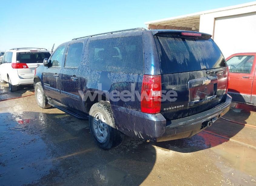 Photo 3 of 2008 Chevrolet Suburban 1500 LT (VIN 3GNFK16318G263172)