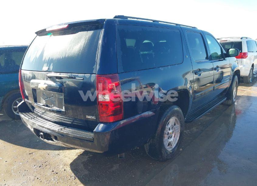 Photo 4 of 2008 Chevrolet Suburban 1500 LT (VIN 3GNFK16318G263172)