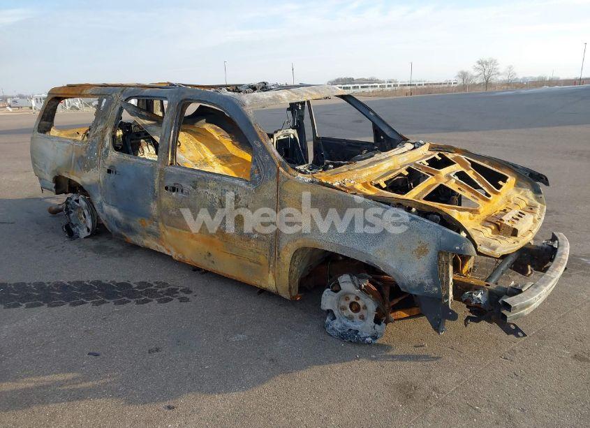 2007 Chevrolet Suburban 1500 LT (VIN 3GNFK16327G200662) main photo