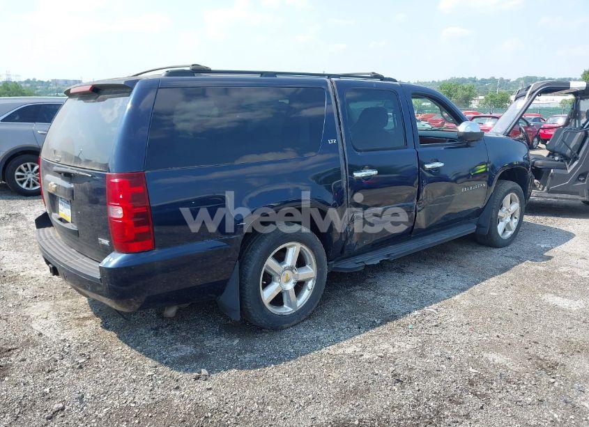 Photo 4 of 2008 Chevrolet Suburban 1500 LTZ (VIN 3GNFK16328G135717)
