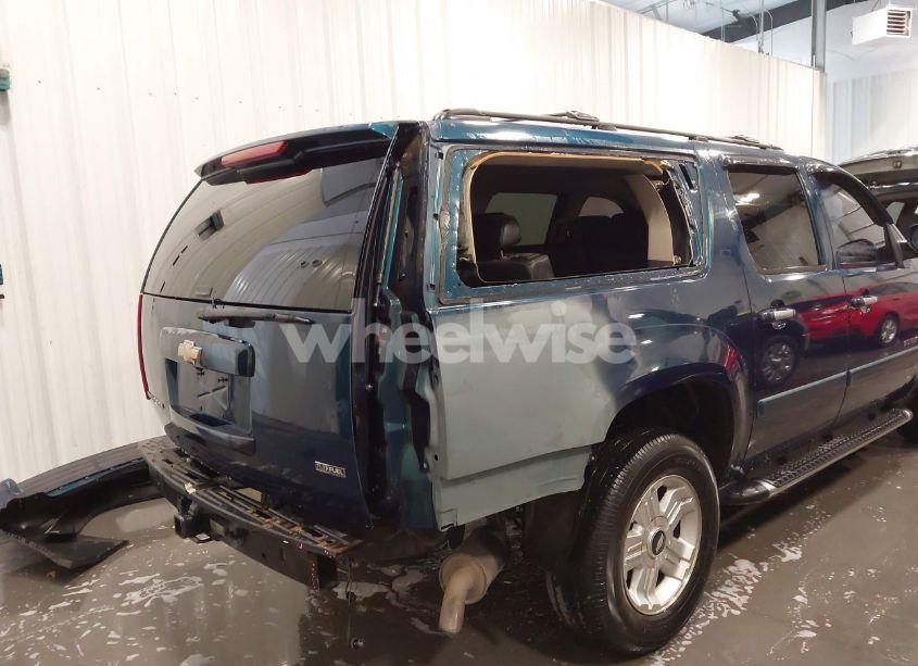 Photo 6 of 2007 Chevrolet Suburban 1500 LT (VIN 3GNFK16337G265066)