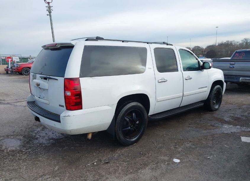 Photo 4 of 2007 Chevrolet Suburban 1500 LTZ (VIN 3GNFK16337G298679)