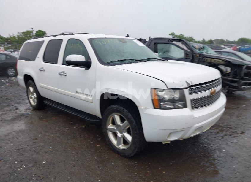 2008 Chevrolet Suburban 1500 LTZ (VIN 3GNFK16338G185462) main photo