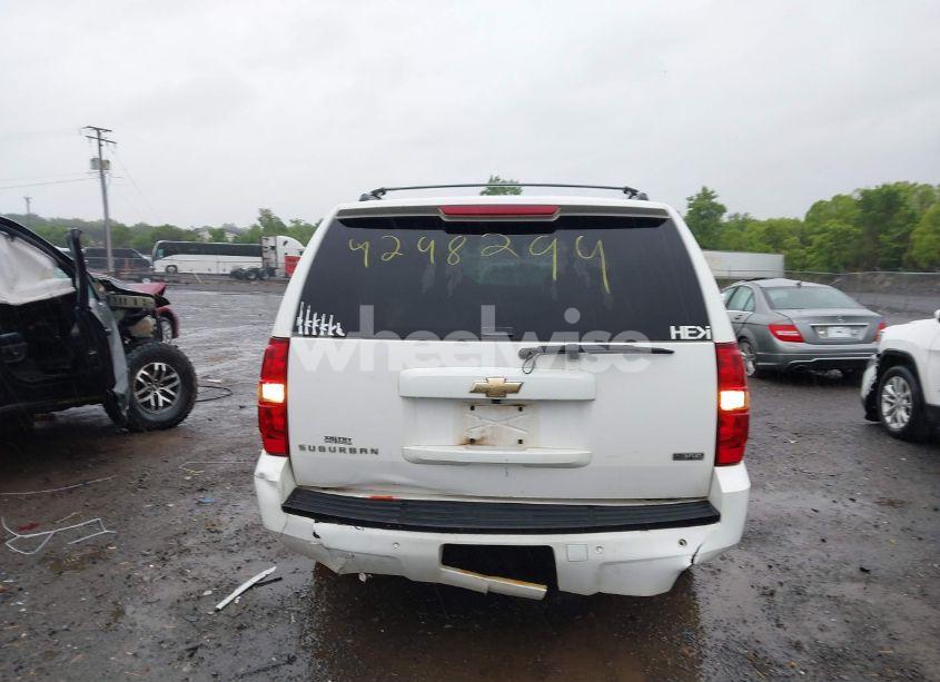 Photo 16 of 2008 Chevrolet Suburban 1500 LTZ (VIN 3GNFK16338G185462)