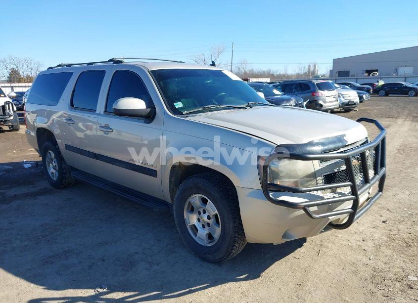 2007 Chevrolet Suburban 1500 LT (VIN 3GNFK16347G119114) main photo