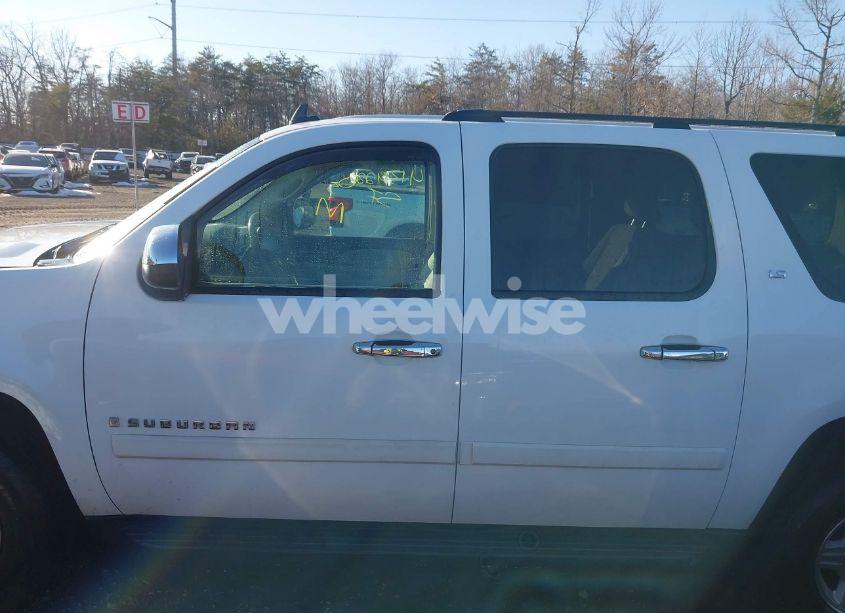 Photo 14 of 2007 Chevrolet Suburban 1500 LS (VIN 3GNFK16347G200999)
