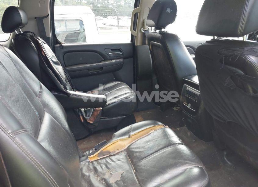 Photo 8 of 2007 Chevrolet Suburban 1500 LT (VIN 3GNFK16347G230066)