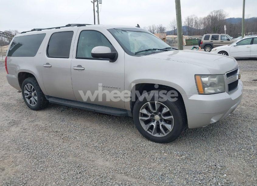 2007 Chevrolet Suburban 1500 LTZ (VIN 3GNFK16357G103455) main photo