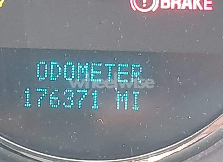 Photo 12 of 2007 Chevrolet Suburban 1500 LTZ (VIN 3GNFK16357G103455)