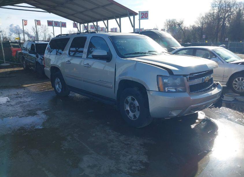 2007 Chevrolet Suburban 1500 LT (VIN 3GNFK16357G201935) main photo