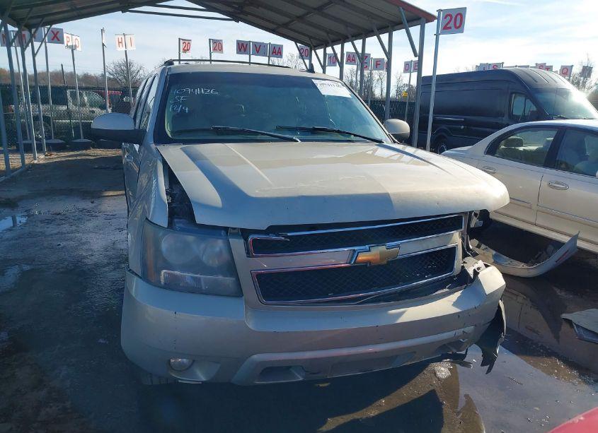 Photo 12 of 2007 Chevrolet Suburban 1500 LT (VIN 3GNFK16357G201935)