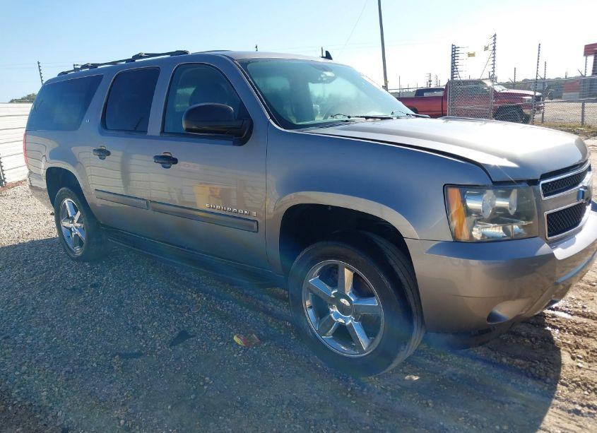 2008 Chevrolet Suburban 1500 LS (VIN 3GNFK16358G288138) main photo