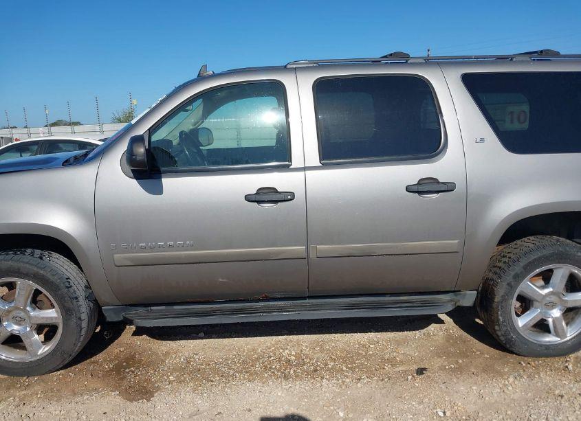 Photo 14 of 2008 Chevrolet Suburban 1500 LS (VIN 3GNFK16358G288138)